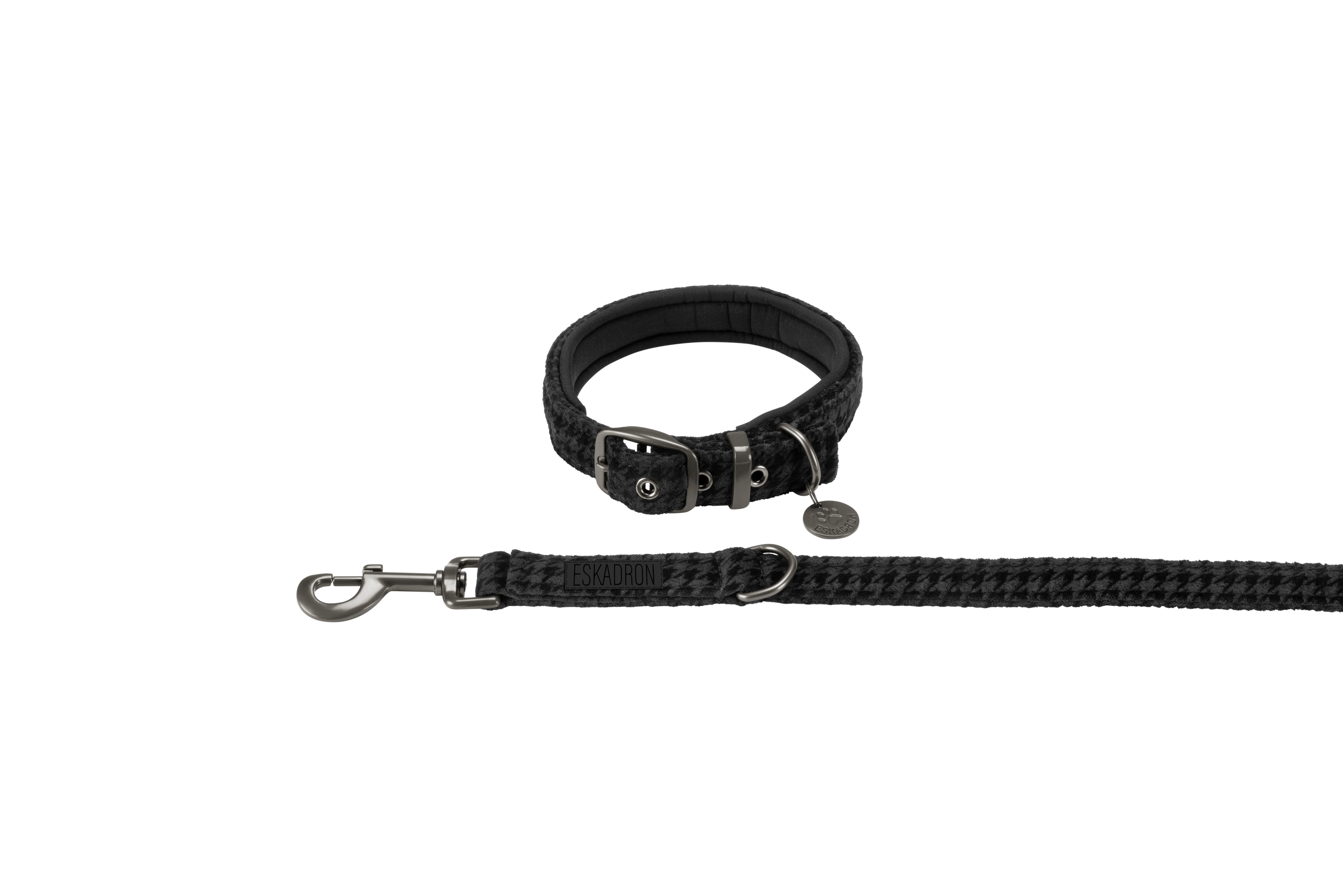 Eskadron Hundeset Velvet Stamp Ess.AW22 black S Eskadron Hundeset Velvet Stamp Ess.AW22 black S